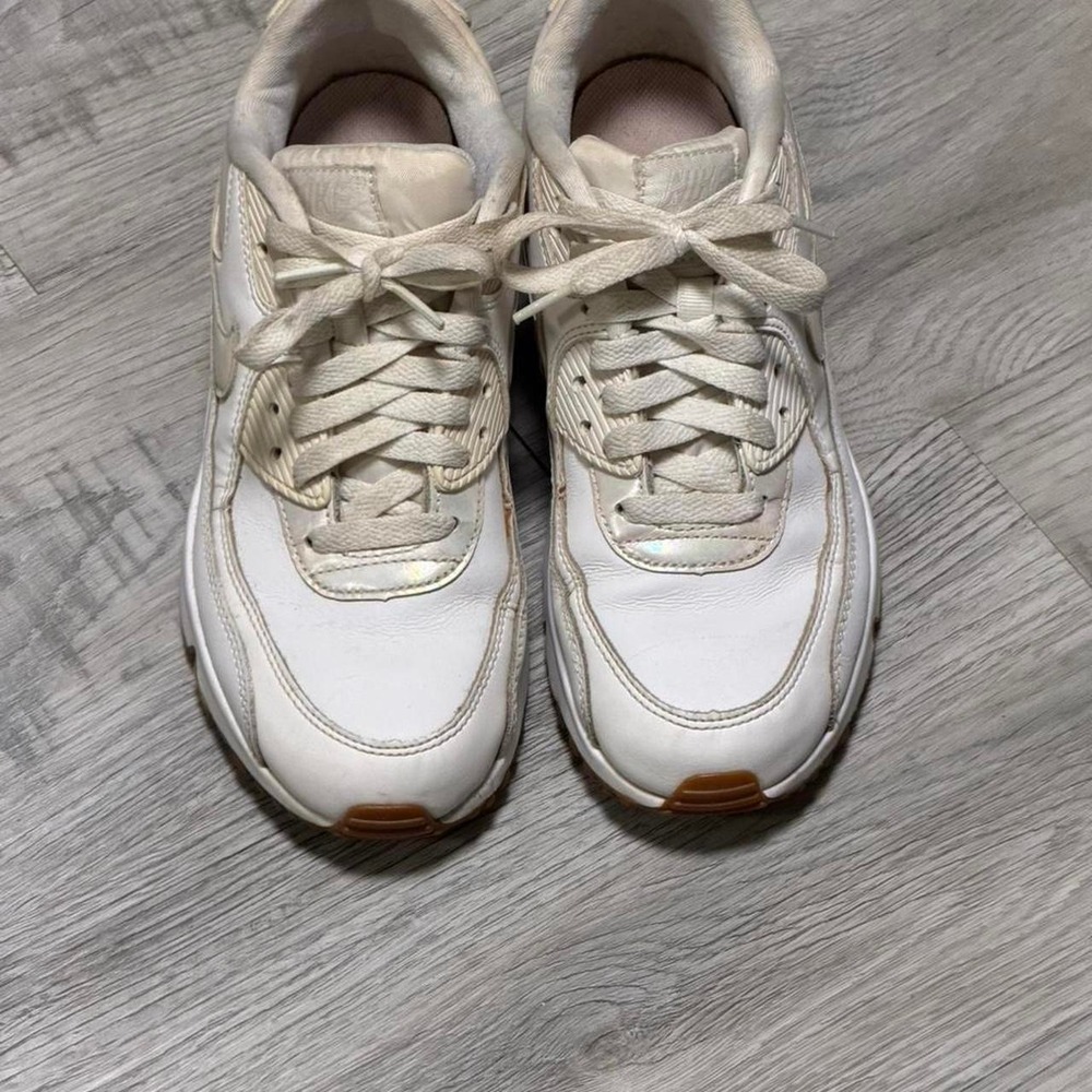 Nike Air Max 90, Sneakers, Women, Size 5.5Y White Cream 897987-100